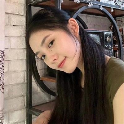 深蓝色的夜晚